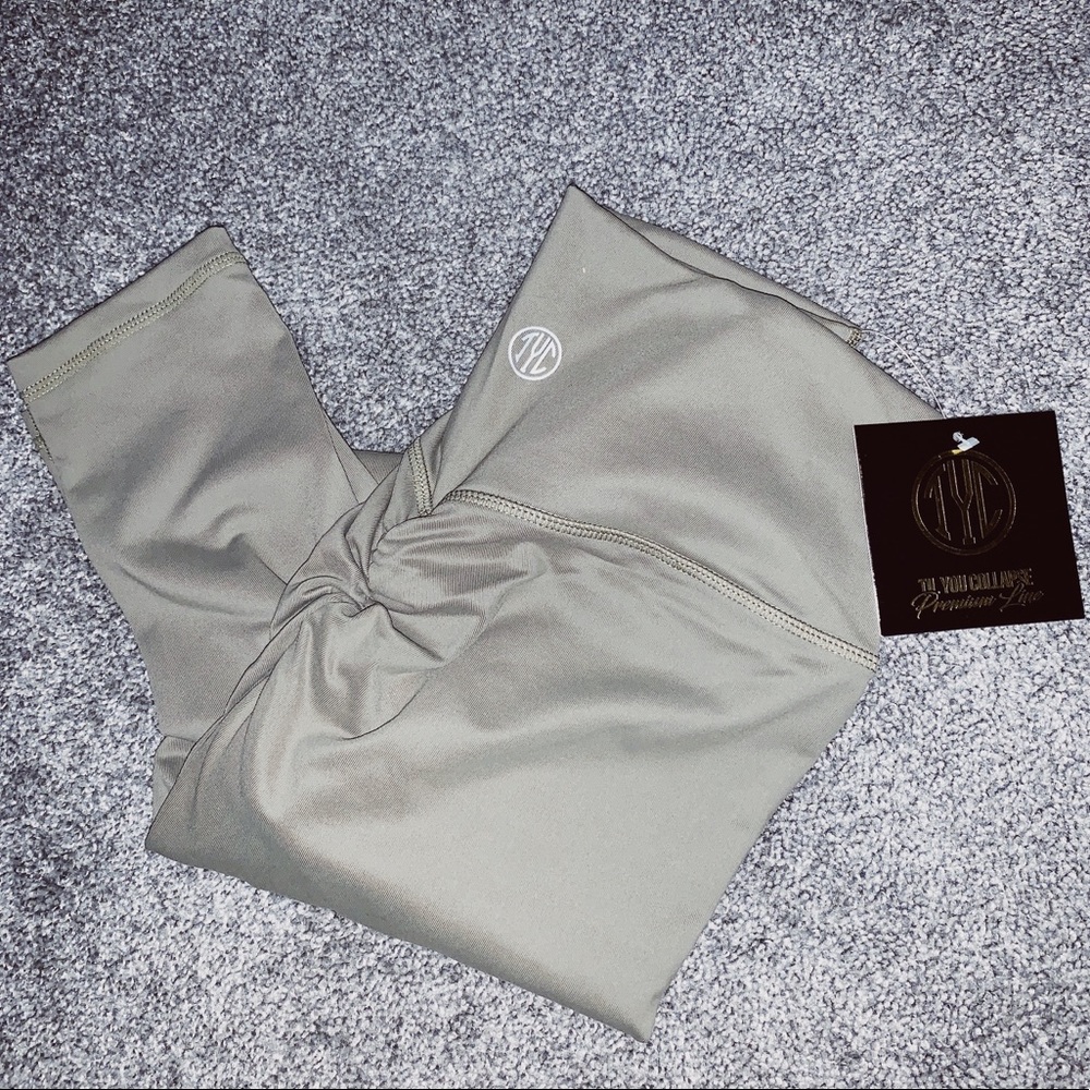 Till You Collapse TYC Scrunch Booty Leggings
